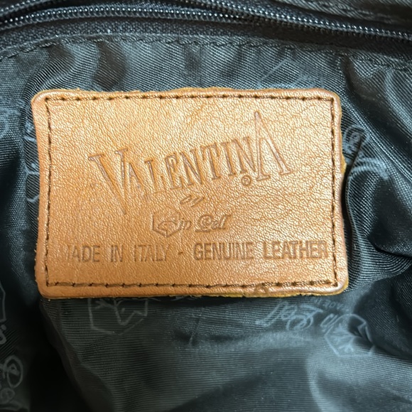 Valentina Shoulder Bag - Picture 11 of 12
